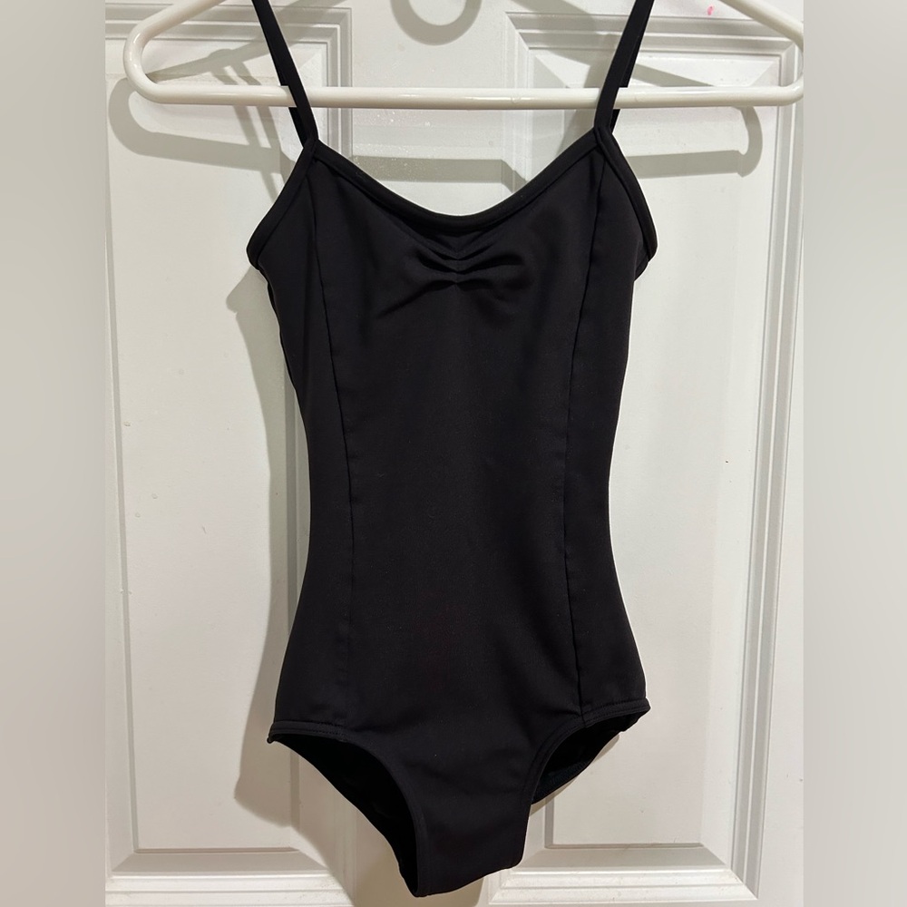 Girls Capezio dance leotard. Size xs.